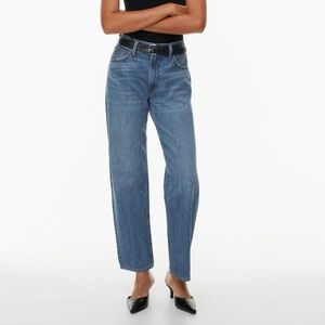 Aritzia Denim Forum Marlo High Rise Baggy Jean 5 Years Kiss N Tell Bleu Size 24